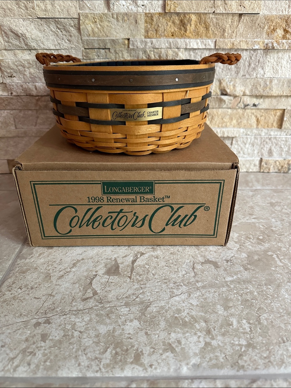 Longaberger 1998 Collectors Club basket